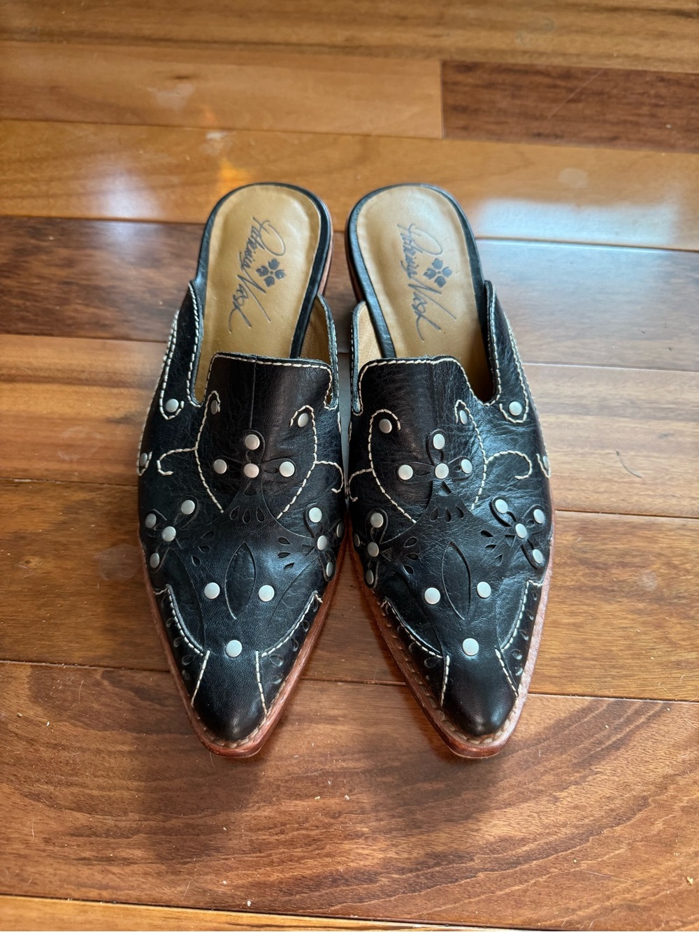Western Black Stud-Embellished Leather Pointed Mule